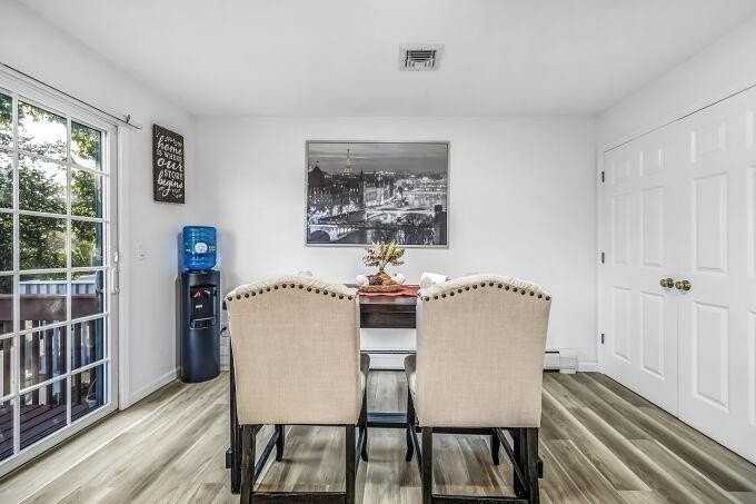 386A Park Ave - Photo 7 of 10