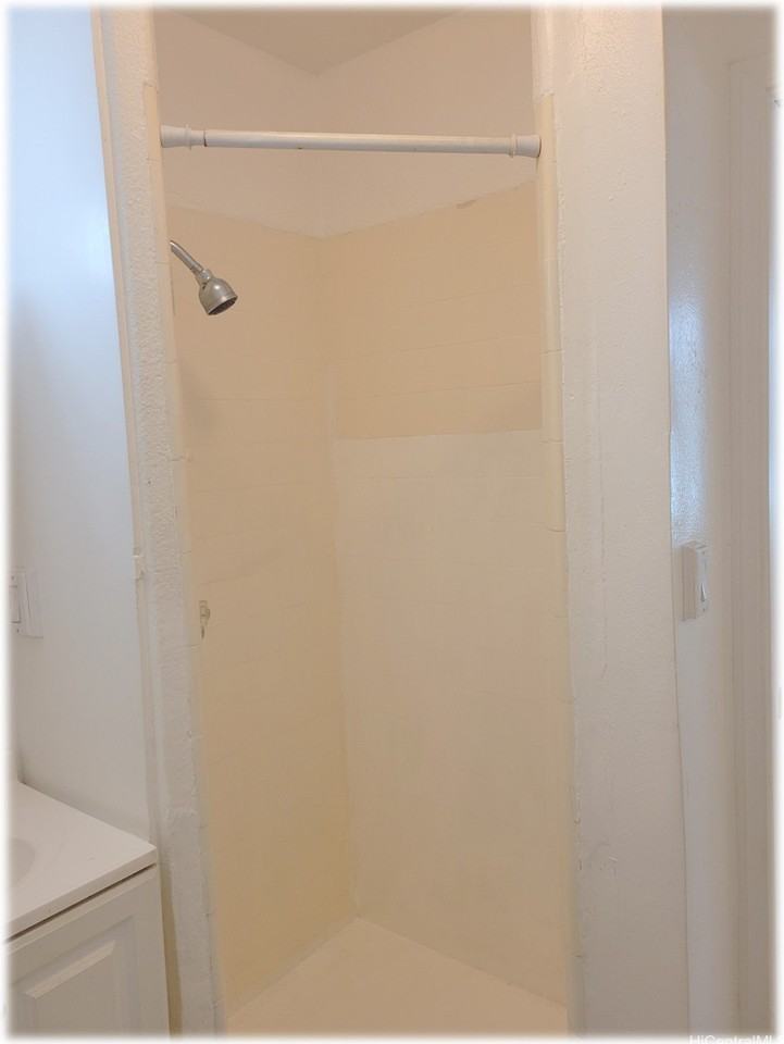 1946 Ala Moana Blvd Apt 226 #226 - Photo 4 of 4