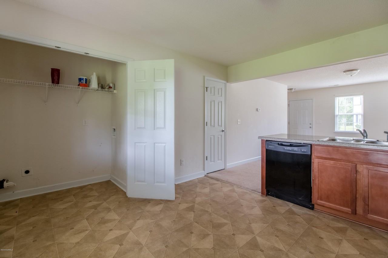 307 Burley Dr Unit 5 - Photo 2 of 6