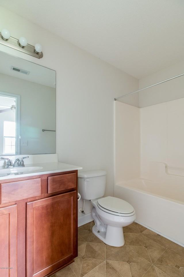 307 Burley Dr Unit 5 - Photo 3 of 6