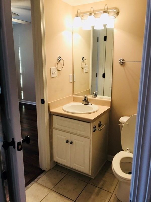 142 Grove Landing Ct - Photo 5 of 24