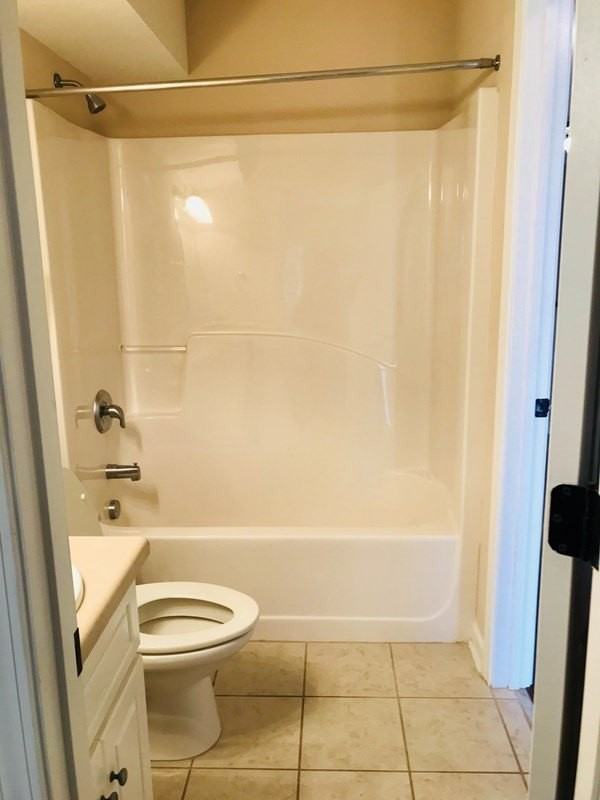 142 Grove Landing Ct - Photo 6 of 24