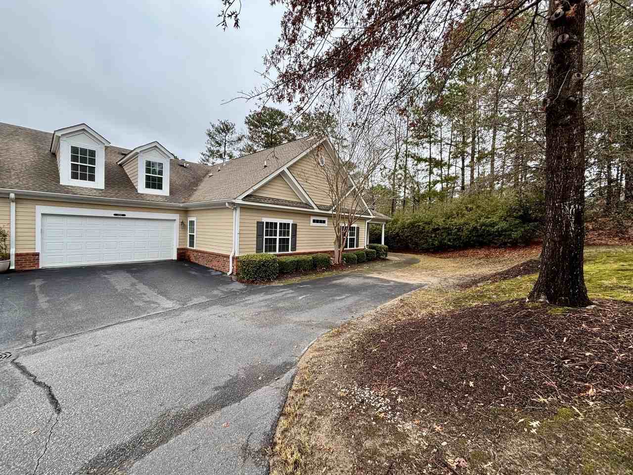 2002 Amberley Dr - Photo 2 of 21