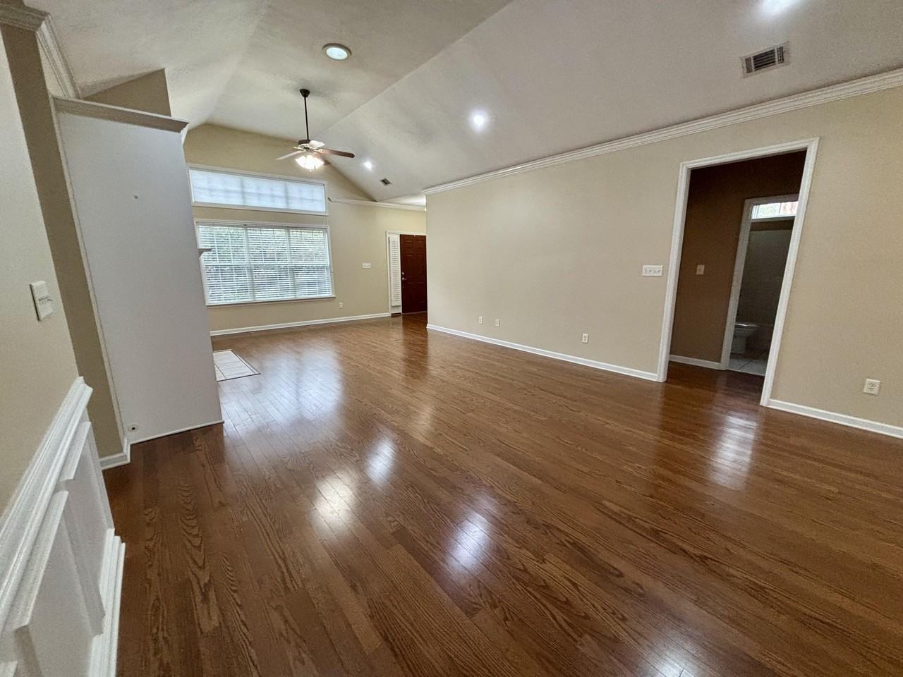 2002 Amberley Dr - Photo 7 of 21