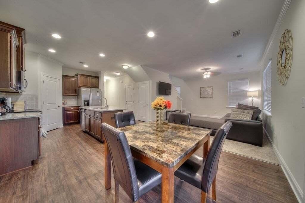 710 Red Cedar Ct - Photo 6 of 28