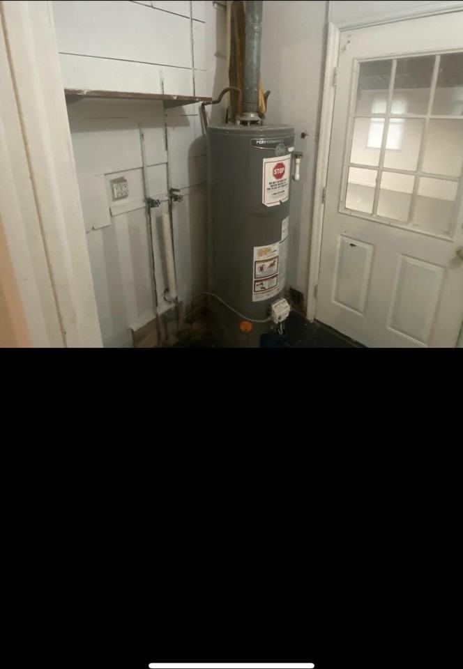 2042 Fernwood Cir - Photo 6 of 15