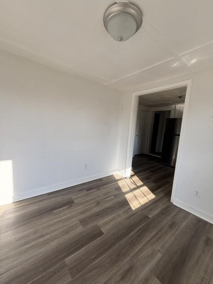 213 Japonica Ave - Photo 6 of 12