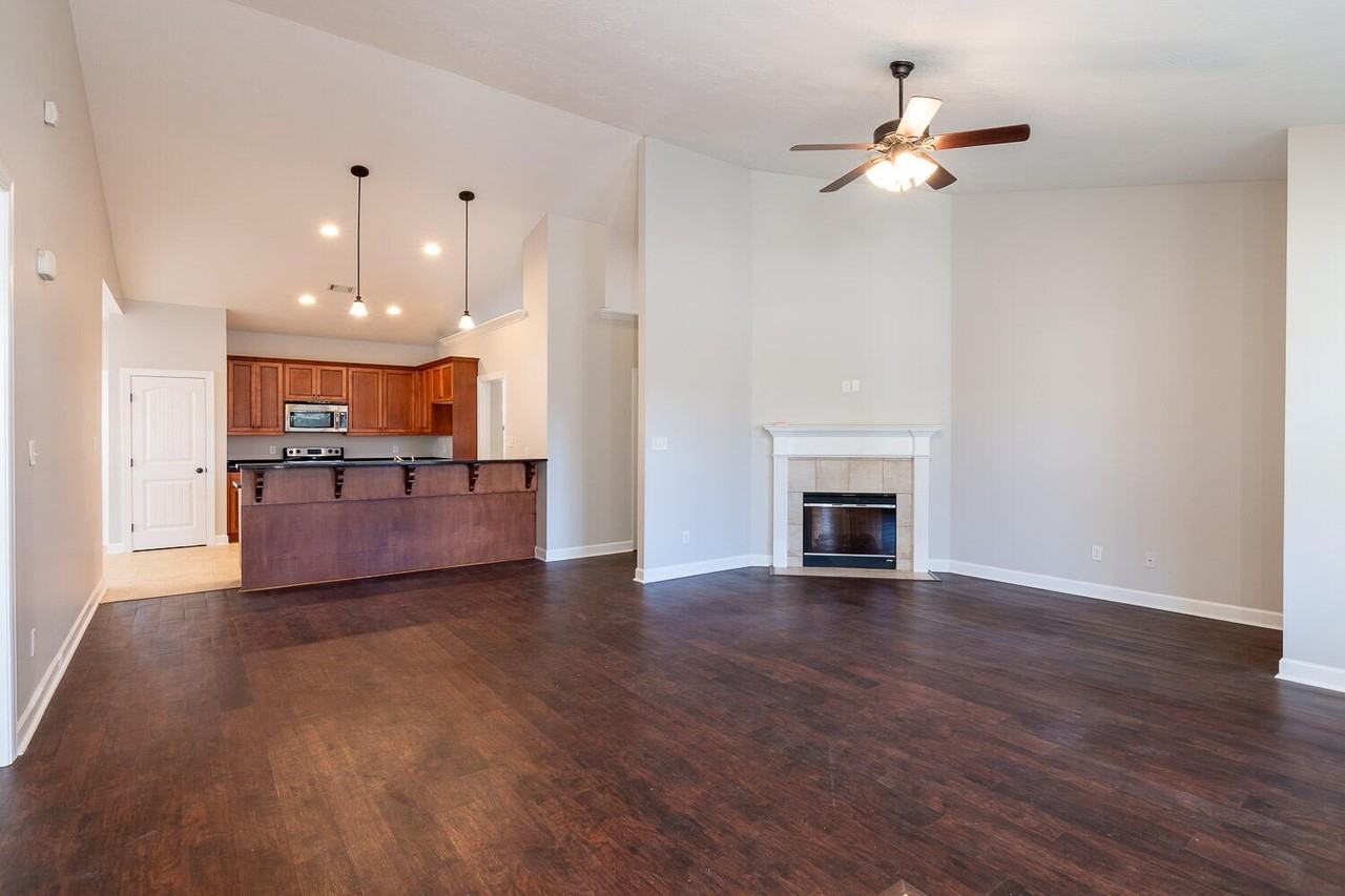 1204 Stone Meadows Ct - Photo 6 of 28