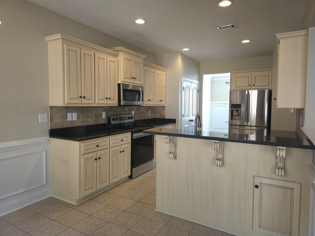 3022 Kilknockie Dr - Photo 4 of 20