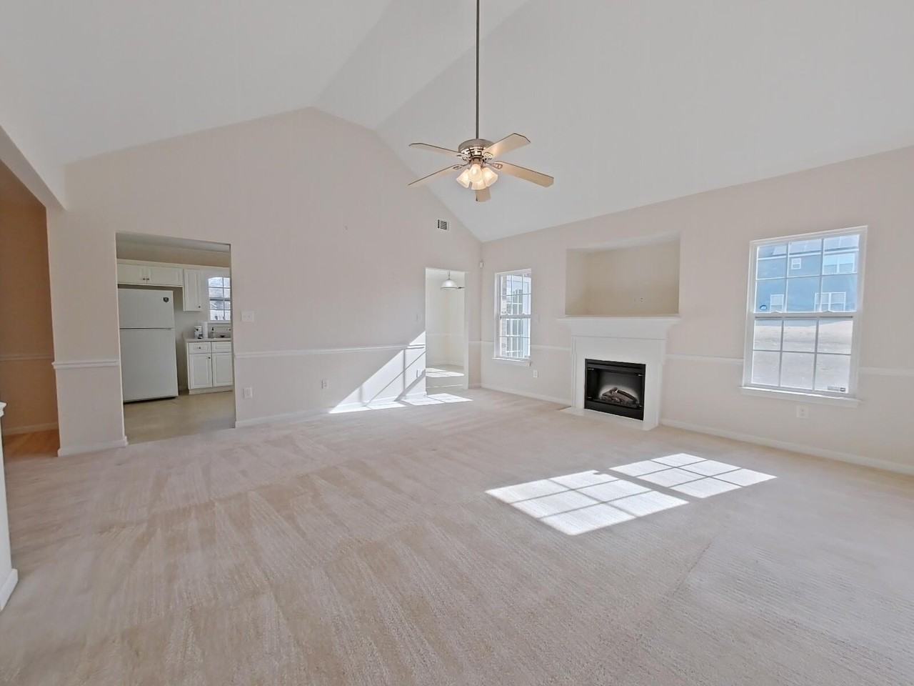 113 Dozier Dr - Photo 3 of 31