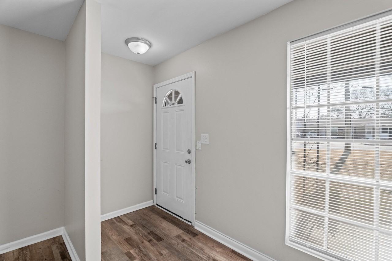 2519 Weldon Dr - Photo 4 of 30