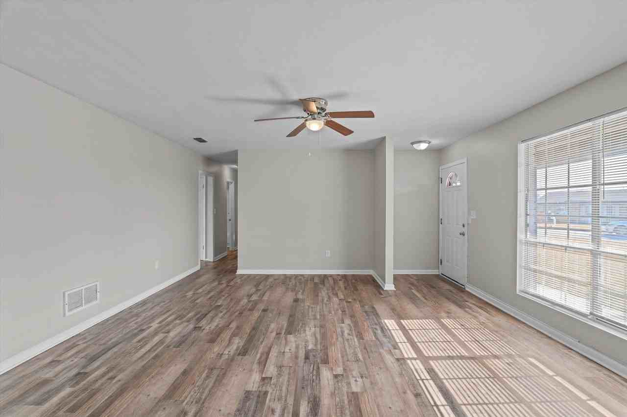 2519 Weldon Dr - Photo 6 of 30