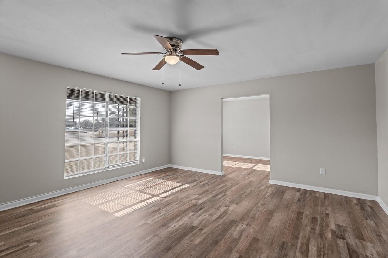 2519 Weldon Dr - Photo 7 of 30