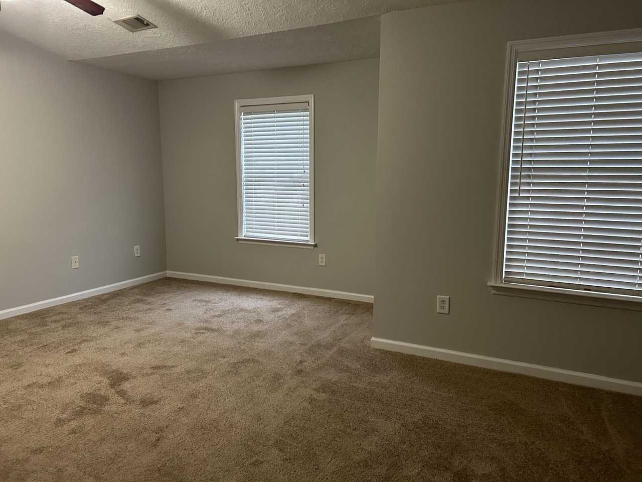 2212 River Park Ct - Photo 6 of 8