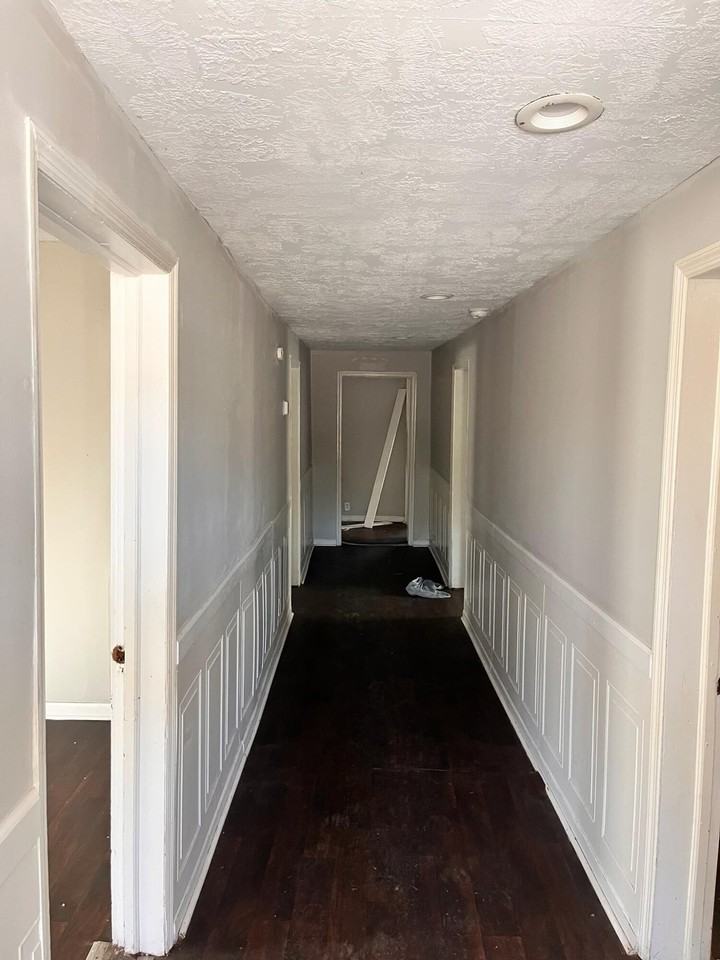 1621 12th St - Photo 4 of 36