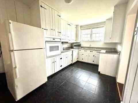 217 E Vineland Rd - Photo 7 of 19