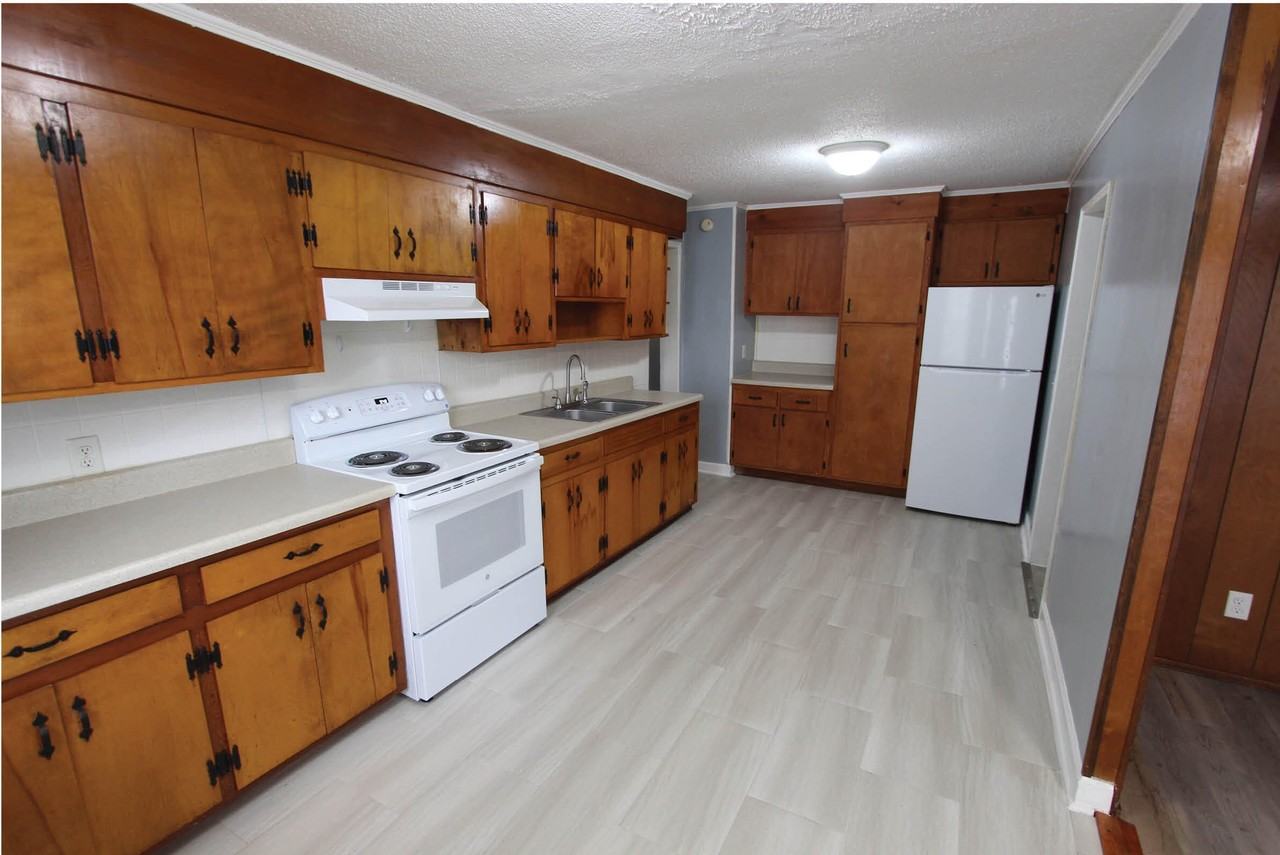 934 Bluebird Rd - Photo 5 of 19