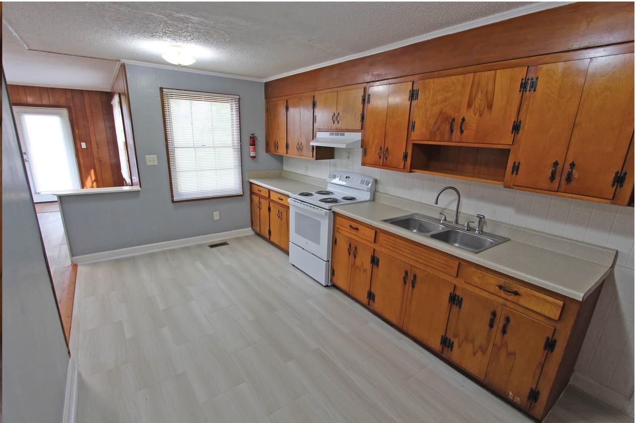 934 Bluebird Rd - Photo 6 of 19