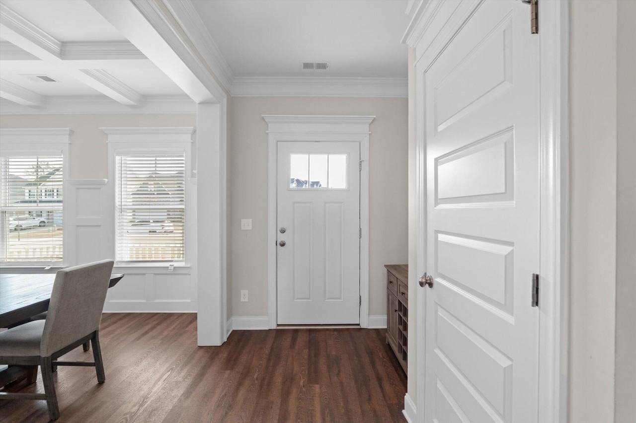 3476 Hilltop Trl - Photo 5 of 50