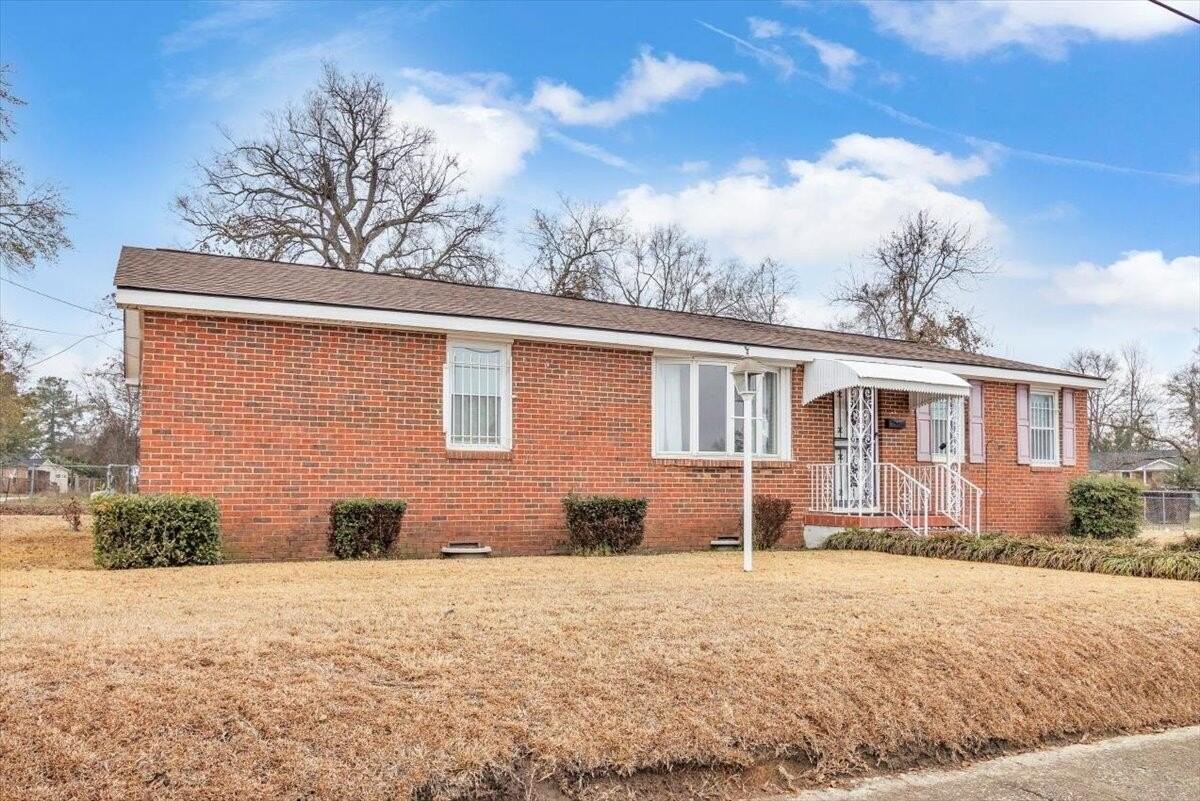 1350 Swanee Quintet Blvd - Photo 2 of 23