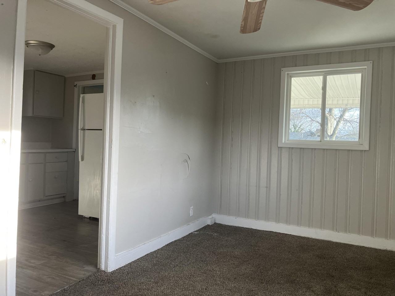 1129 11th Ave - Photo 4 of 7