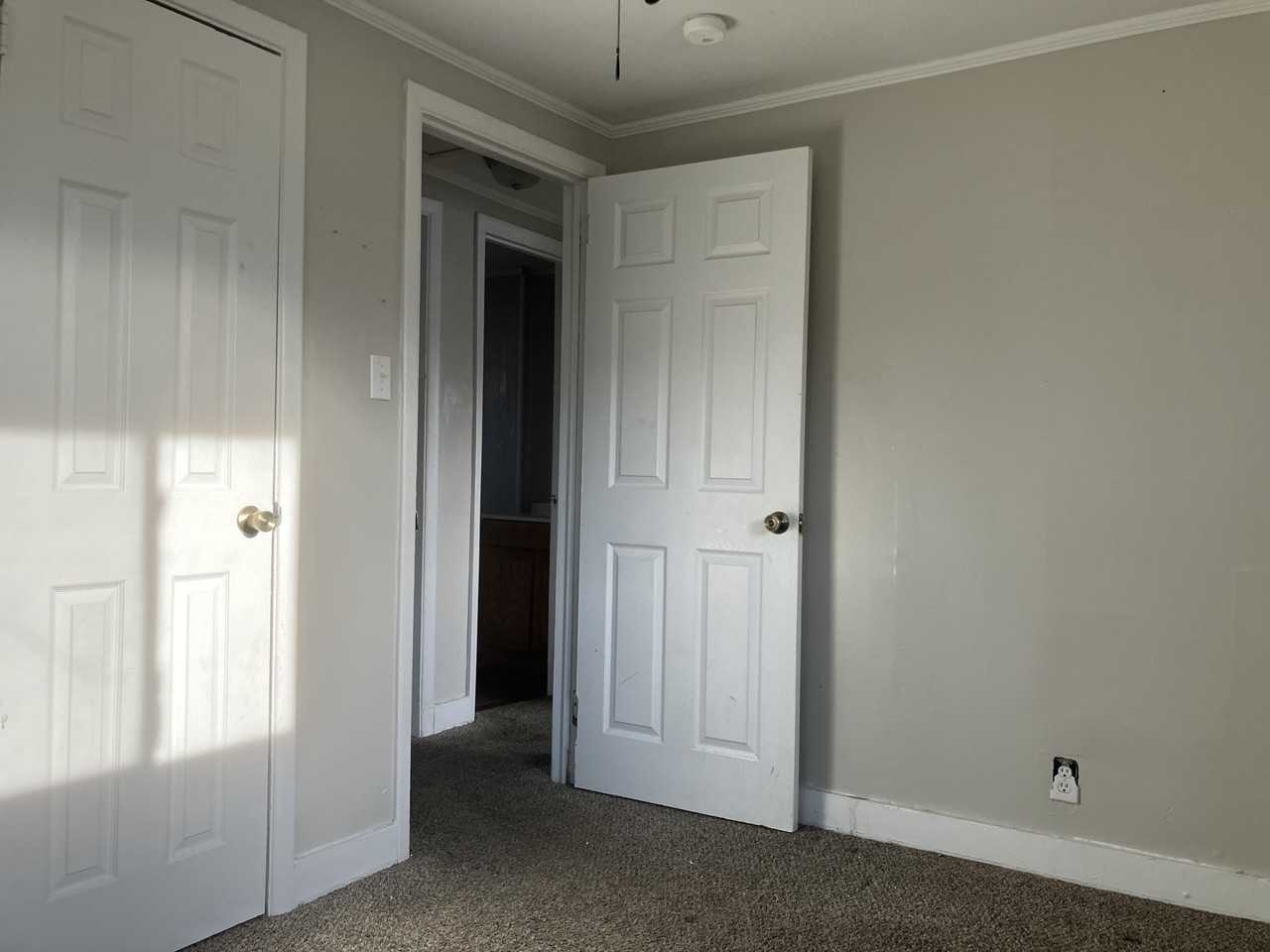 1129 11th Ave - Photo 7 of 7