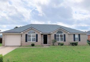 225 Taylor Cir - Photo 1 of 1