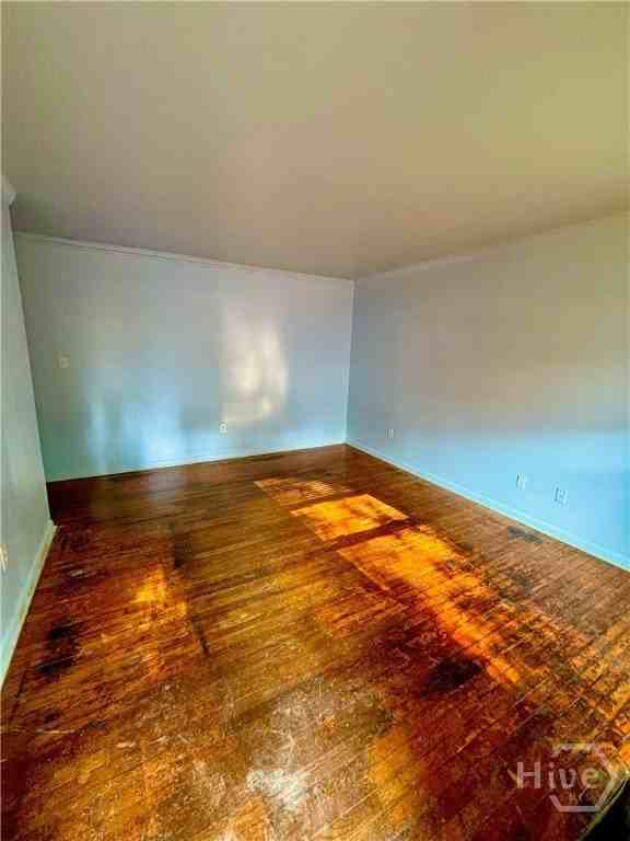 315 Woodridge Cir - Photo 2 of 10