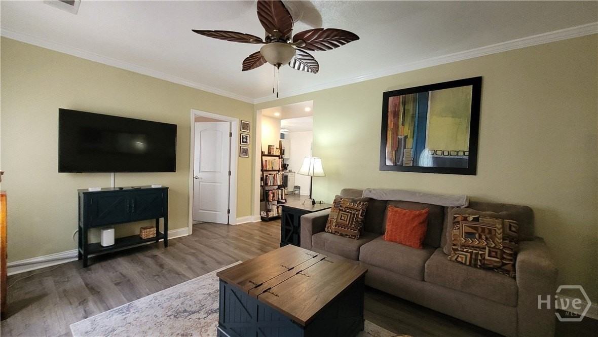 1704 E 31st St - Photo 5 of 24