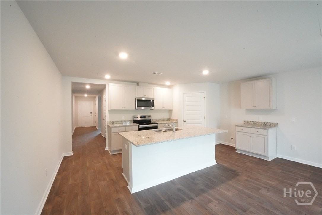 457 Coconut Dr - Photo 6 of 40