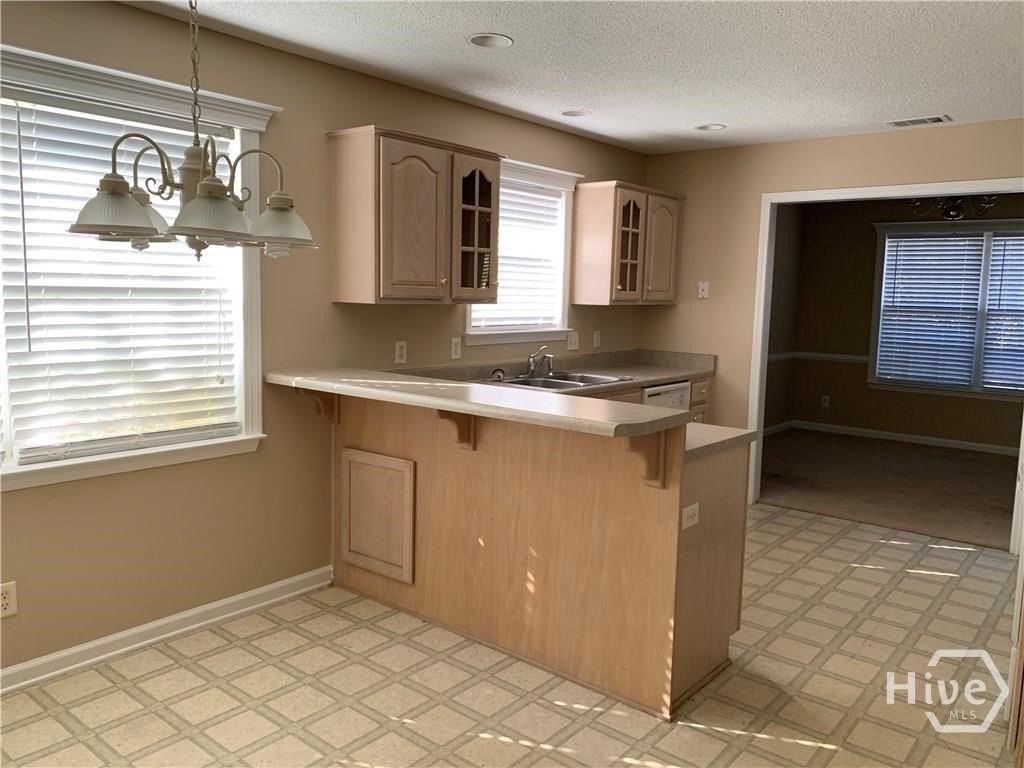 24 Weber Ct - Photo 6 of 15