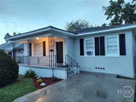 1104 W Victory Dr - Photo 1 of 1