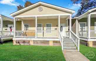 818 W 44th St - Photo 1 of 1