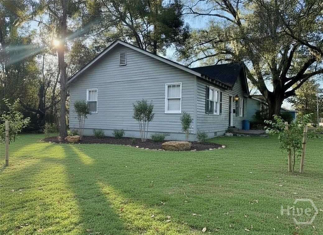 2033 California Ave - Photo 7 of 8