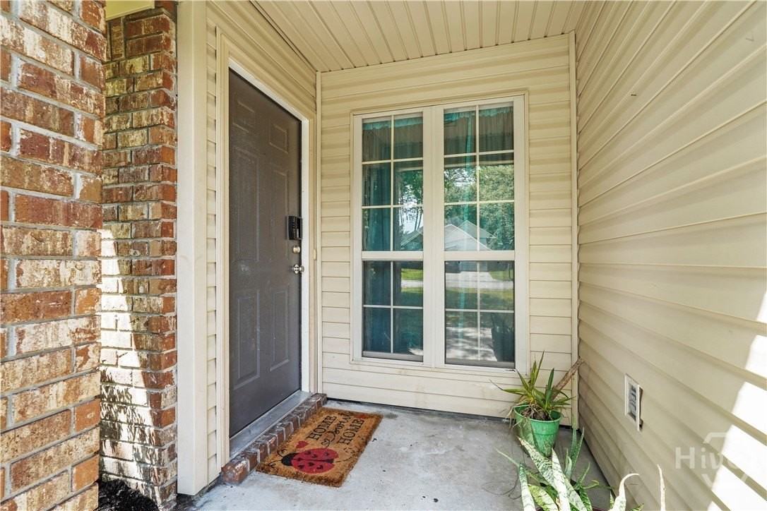 418 Lancaster Loop - Photo 2 of 20