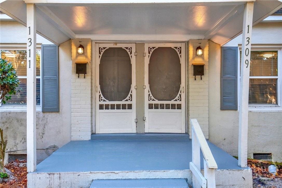 1311 E 55th St - Photo 4 of 41