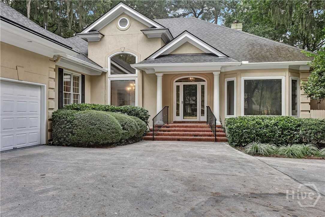 3 Upland Ln - Photo 4 of 50