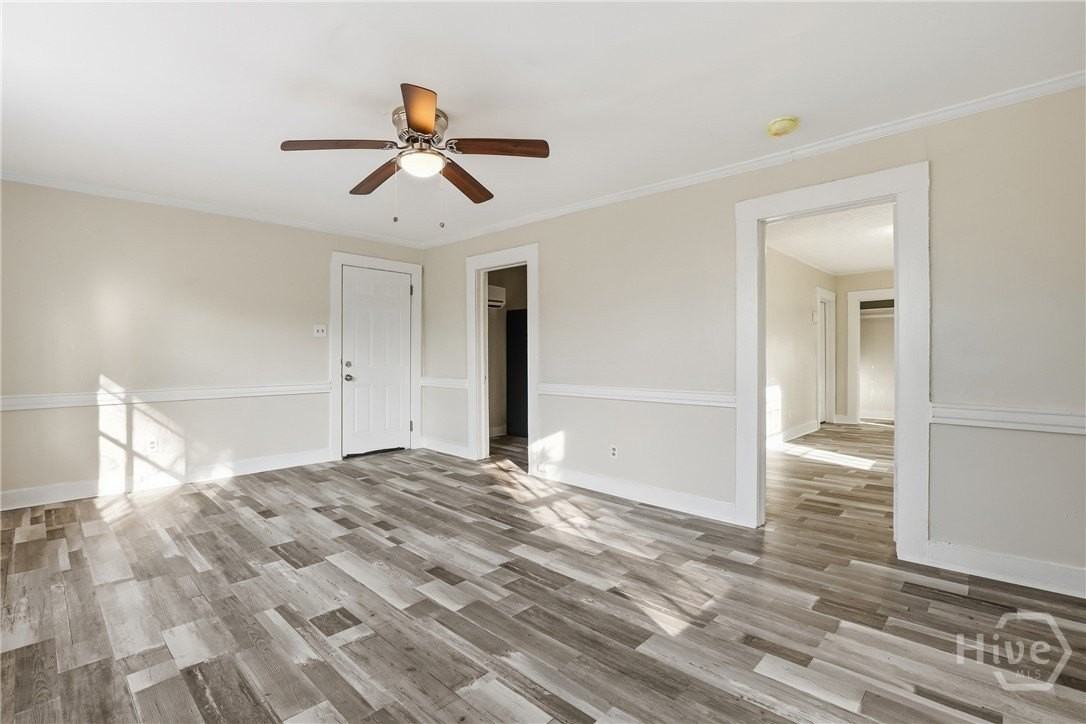 1303 E 33rd Street unit: Upper Carriage House - Photo 7 of 21