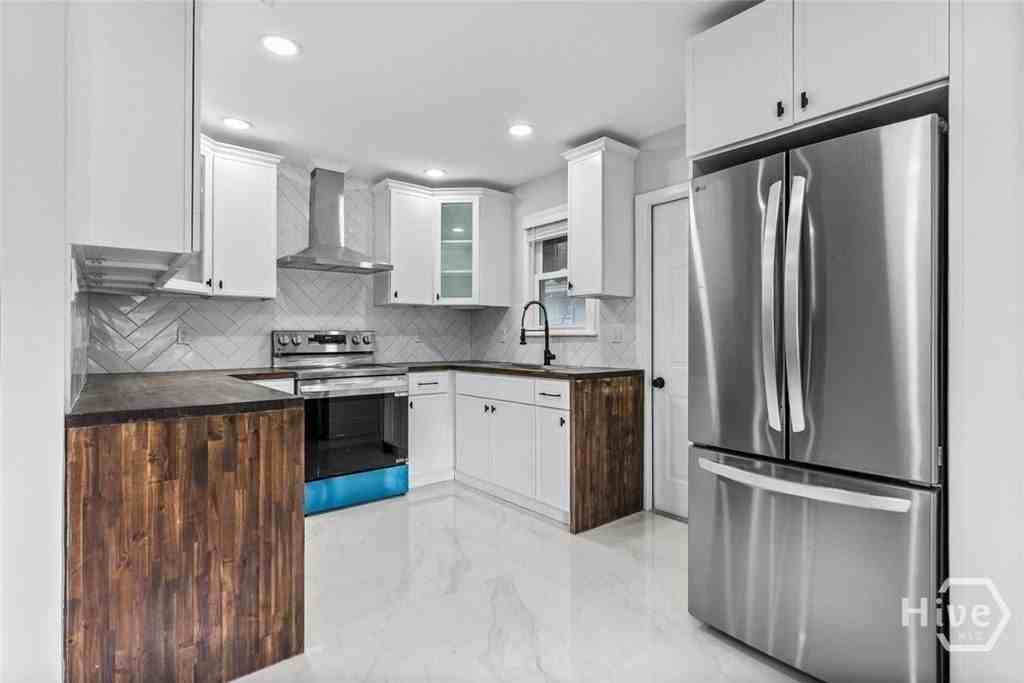 2102 Auburn St - Photo 7 of 18