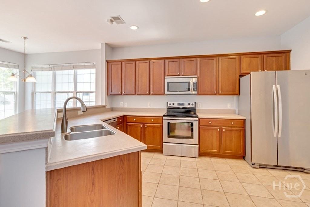 12 Old Bridge Dr - Photo 4 of 19