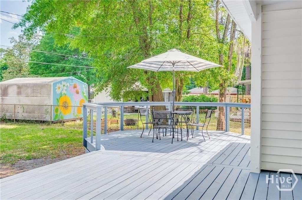 2220 E 38th St - Photo 4 of 12