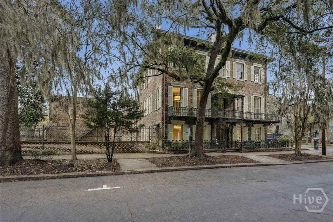 124 E Mcdonough St Unit 600 #600 - Photo 6 of 30