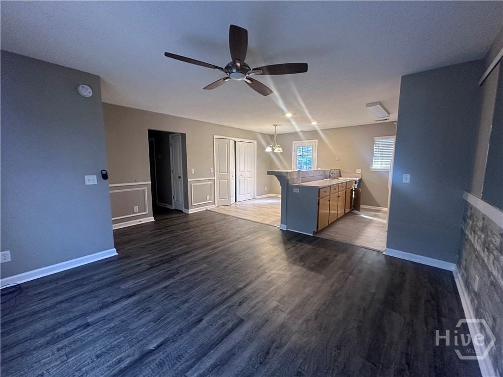 245 Rushing St - Photo 2 of 14