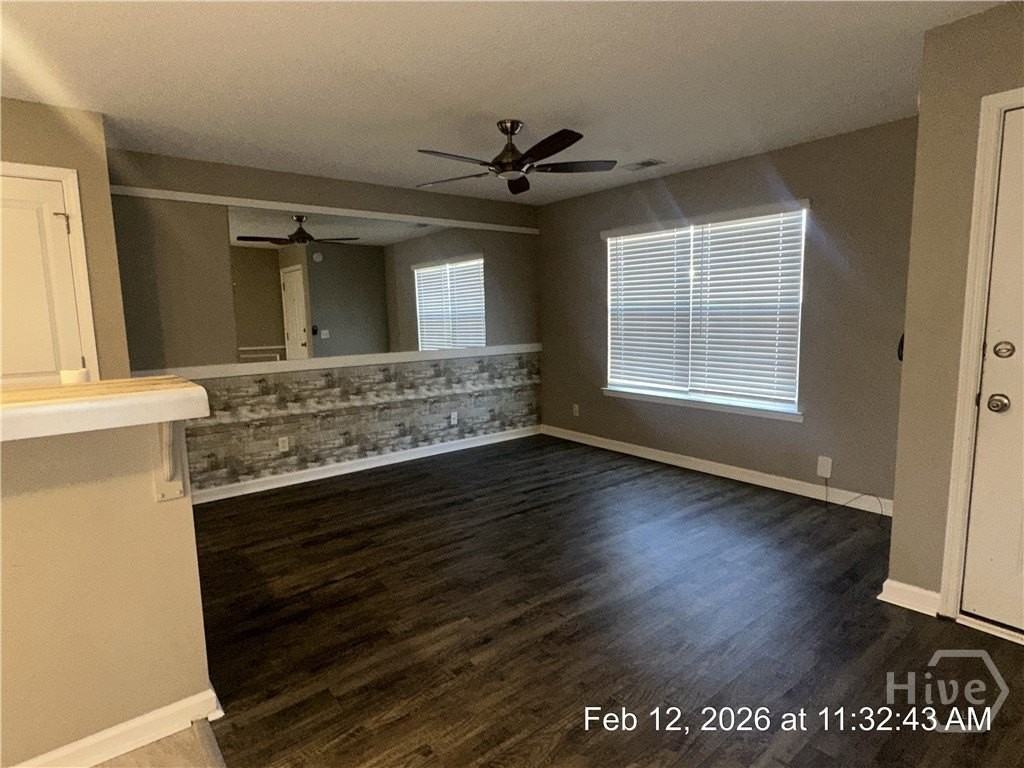 245 Rushing St - Photo 4 of 14