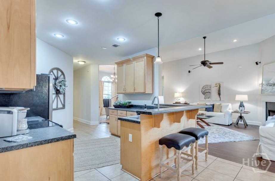 598 Bristol Way - Photo 6 of 16