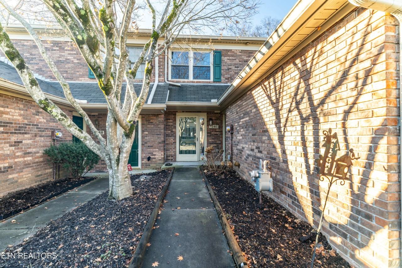 136 Durwood Rd Unit C #C - Photo 3 of 32