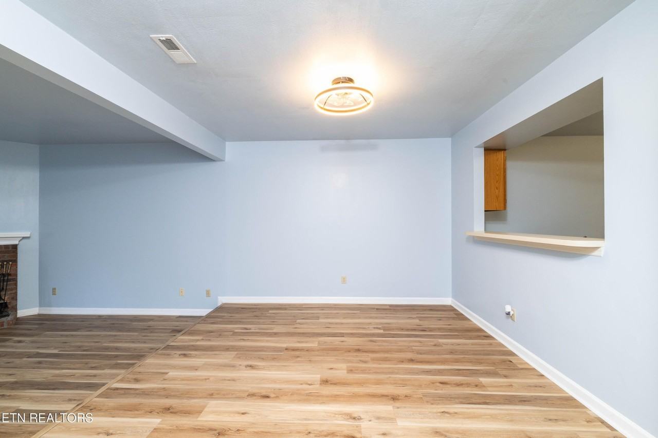 136 Durwood Rd Unit C #C - Photo 6 of 32