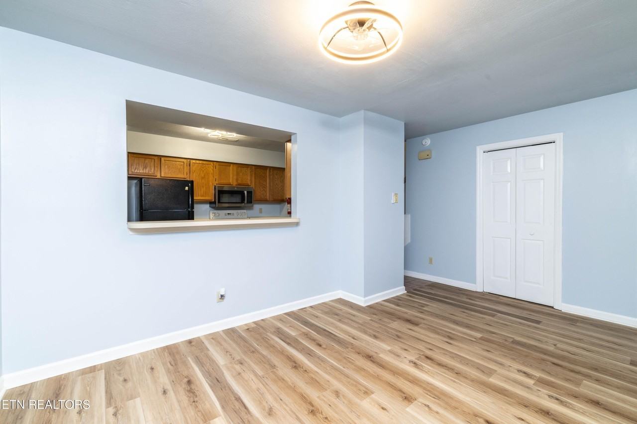 136 Durwood Rd Unit C #C - Photo 7 of 32