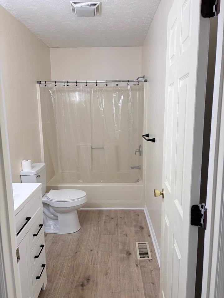 181 Woodgate Rd - Photo 5 of 18