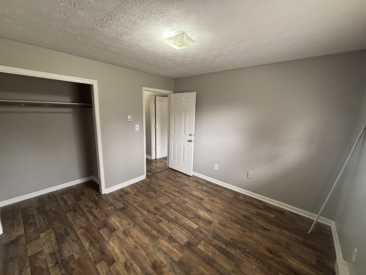 328 Garden Park Dr - Photo 5 of 9